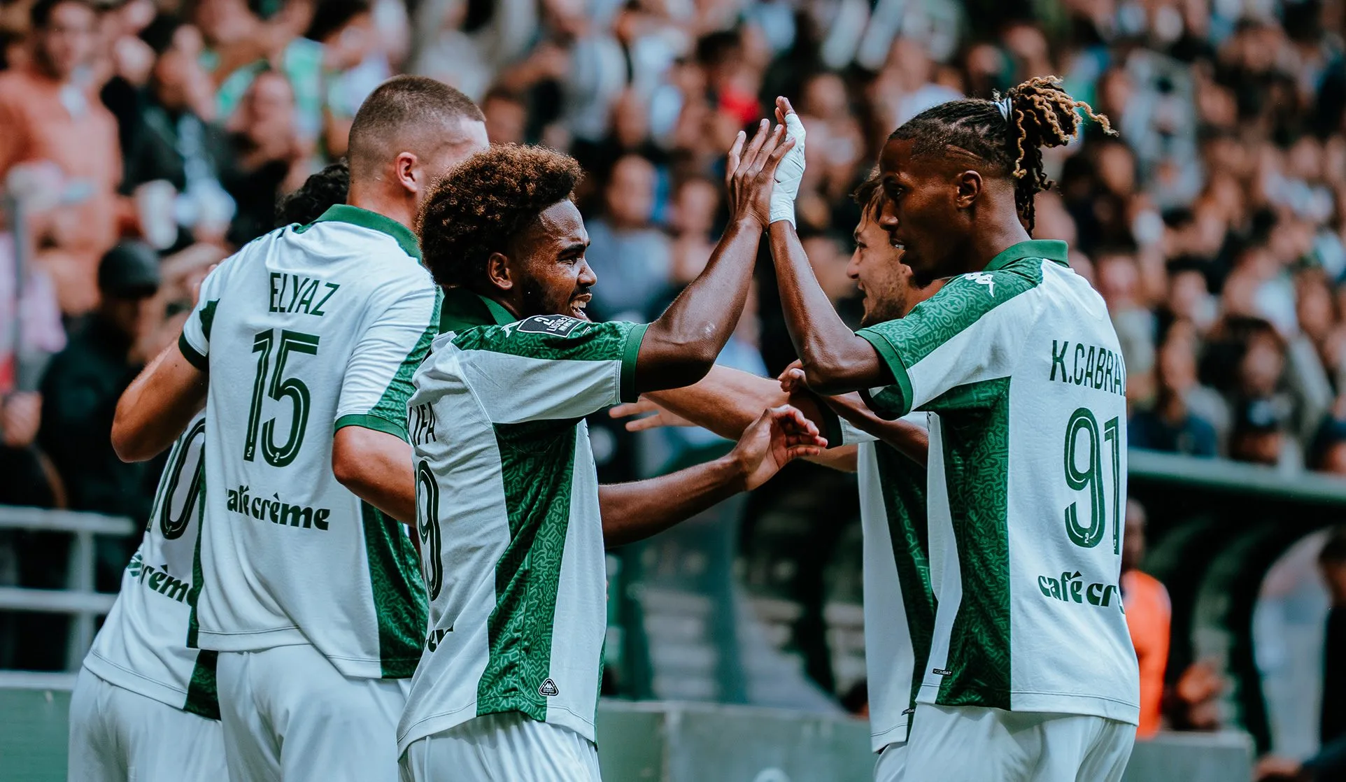Compilations de temps forts du Red Star FC créées par IA